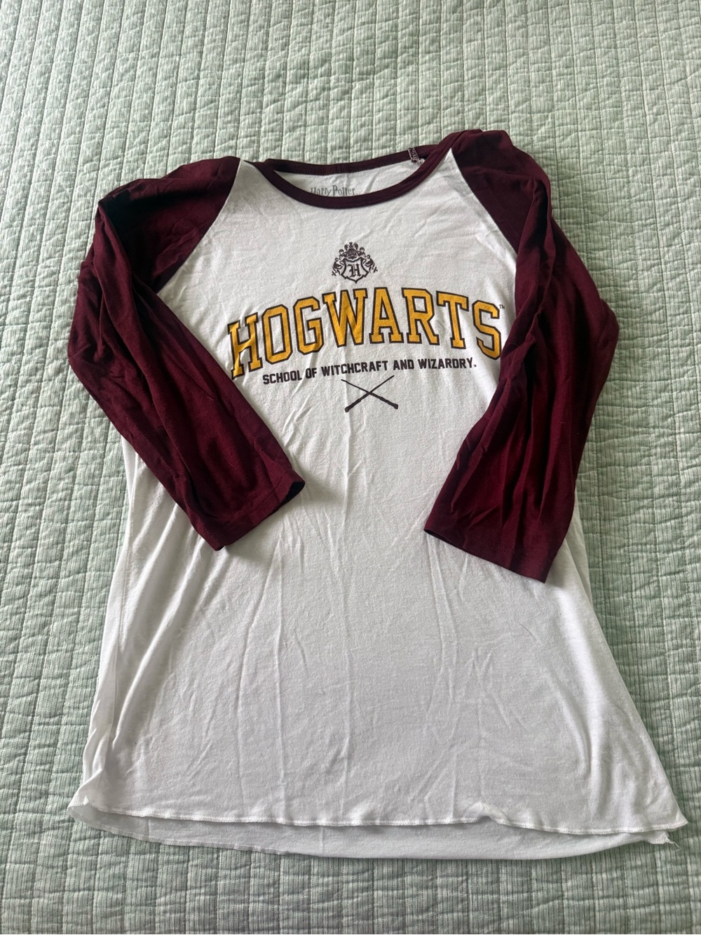 Hogwarts Raglan Long Sleeve Tee - White & Burgundy